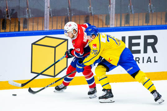 Mattias Nöstebö of Norway and Dennis Rasmussen of Sweden