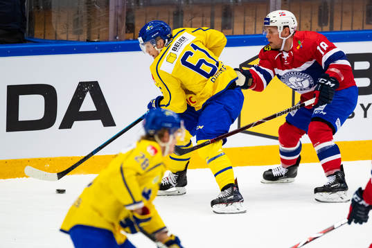 Leon Bristedt of Sweden and Tobias Lindström of Norway