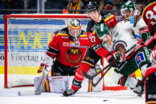Luleås Nils Lundkvist och Frölundas Samuel Fagemo