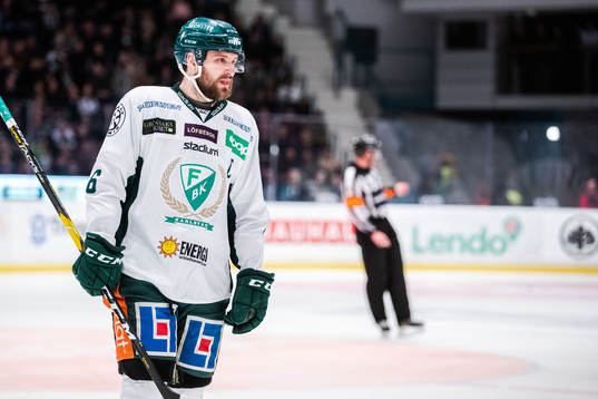 Färjestads Mikael Wikstrand deppar