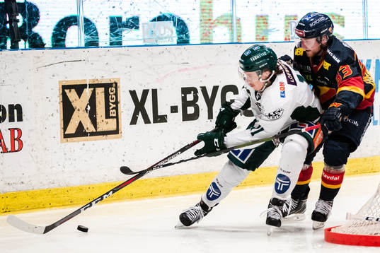 Färjestads Joakim Nygård och Djurgårdens Linus Hultström