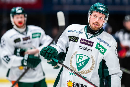Färjestads Alexander Johansson deppar