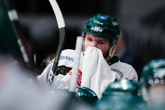 Färjestads Mikael Wikstrand deppar