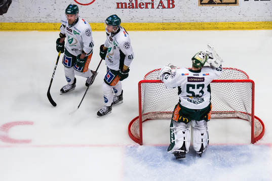 Färjestads Ilari Melart, Johan Ryno och målvakt Markus