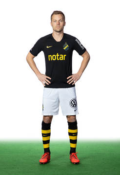 s Sebastian Larsson
