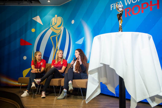 Guro Reiten, Ingrid Hjelmseth and Lise Klaveness