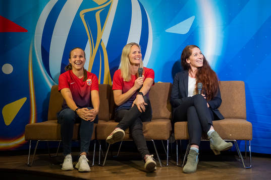 Guro Reiten, Ingrid Hjelmseth and Lise Klaveness