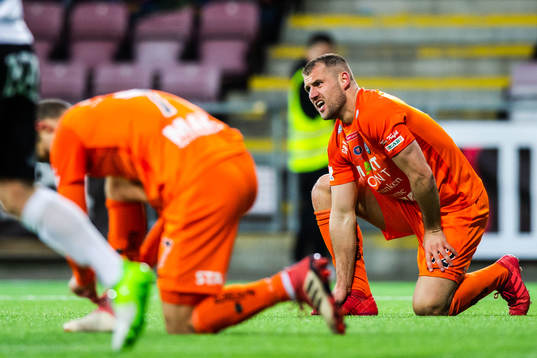 AFC Eskilstunas Mehmed Dresevic deppar