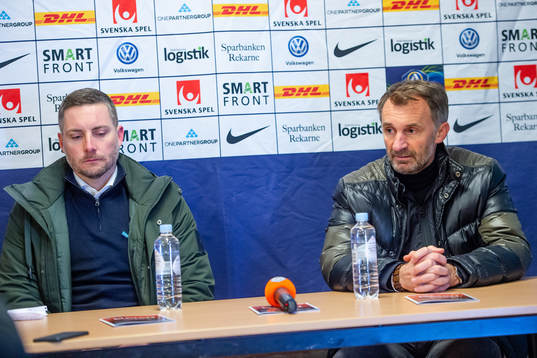 Örebros tränare Axel Kjäll och AFC Eskilstunas tränare