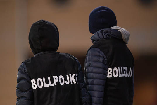 Två bollpojkar