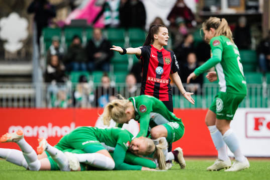 Brommapojkarnas  Filippa Wallén reagerar när Hammarby
