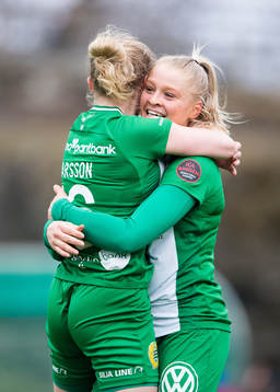Hammarbys Emilia Larsson jublar