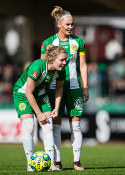Hammarbys Emilia Larsson och Emma Jansson