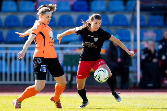 Bläddra bland fler bilder av fotboll, damallsvenskan, kungsbacka-kopparbergs/göteborg