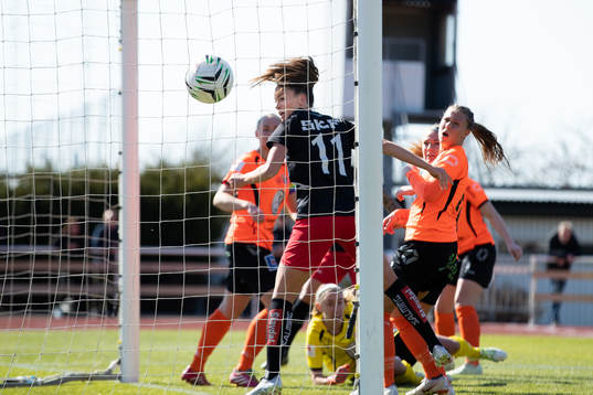Göteborgs Pauline Hammarlund gör 1-0