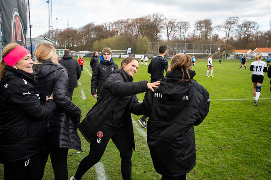 Hittarps tränare Ieva Kibirkstis jublar