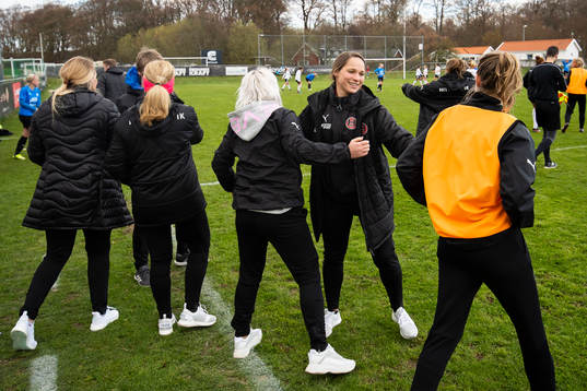 Hittarps tränare Ieva Kibirkstis jublar