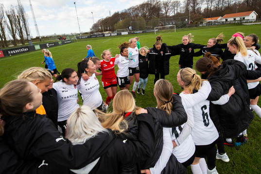 Hittarps spelare jublar