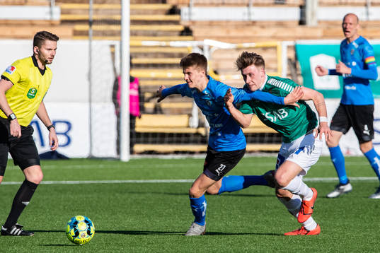 Halmstads Andreas Bengtsson och Brages Bjarni Mark