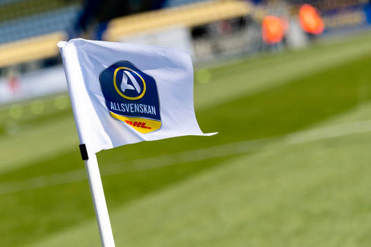 Hörnflagga före fotbollsmatchen i Allsvenskan mellan