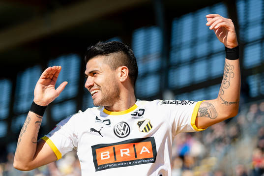 Häckens Paulinho jublar
