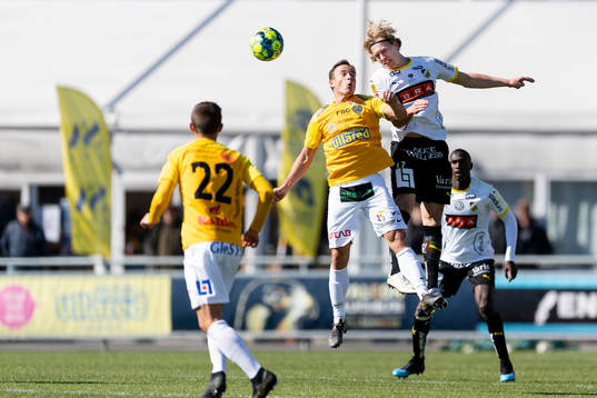 Falkenbergs Anton Wede och Häckens Gustav Berggren