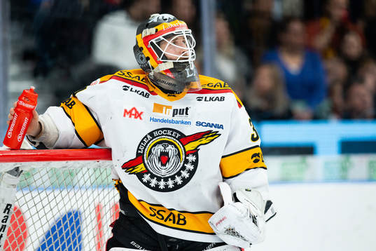Luleås målvakt Joel Lassinantti deppar
