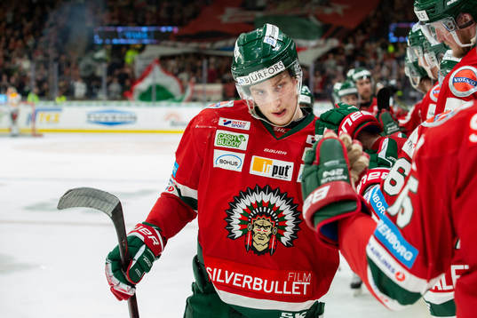 Frölundas Jacob Moverare jublar