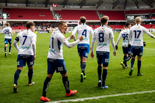 IFK Norrköpings Jordan Larsson jublar