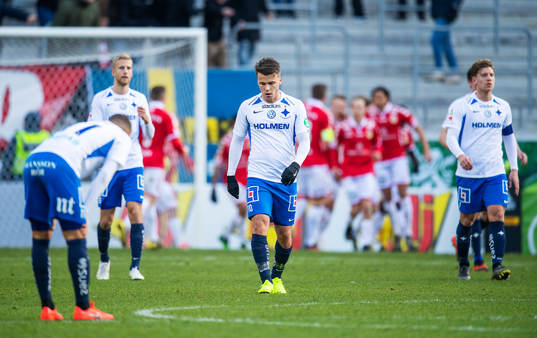 IFK Norrköpings Simon Skrabb och Alexander Fransson deppar