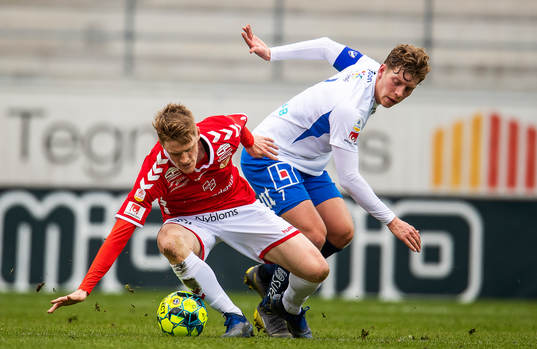 Kalmars Rasmus Elm och IFK Norrköpings Alexander Fransson