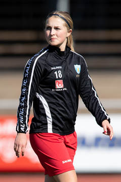 Göteborgs Hanna Andersson innan fotbollsmatchen i