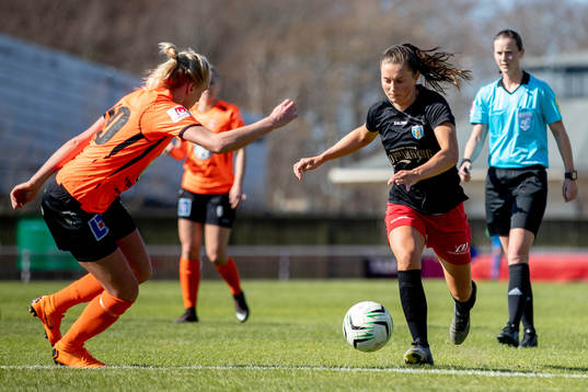 Göteborgs Vilde Böe Risa mot Kungsbackas Malin Forsunder