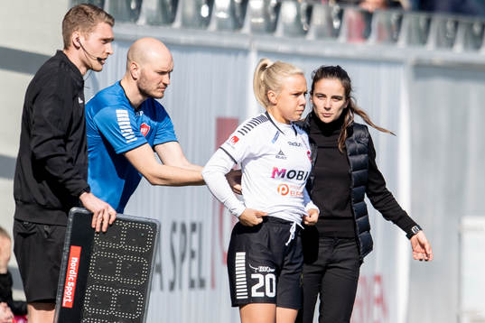 Limhamn Bunkeflos Jennie Egeriis gör sig redo för inhopp,