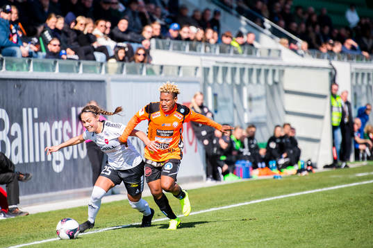 Kristianstads Rita Chikwelu och Limhamn Bunkeflos Elisa