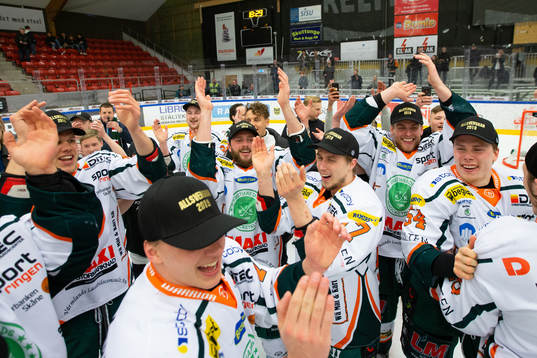 Kristianstads spelare jublar
