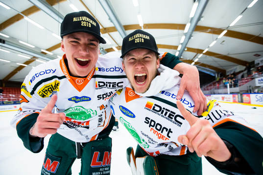 Kristianstads Herman Hansson (v) och Oliver Tornerefelt (h)
