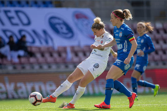 Rosengårds Anja Mittag och Eskilstunas Petra Johansson