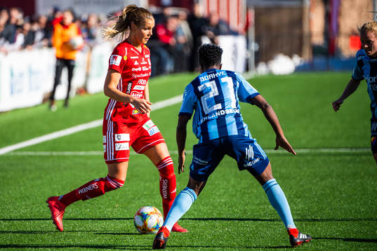Piteås Nina Jakobsson och Djurgårdens Portia Boakye