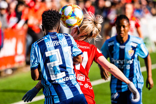Djurgårdens Portia Boakye och Piteås Cecilia Edlund