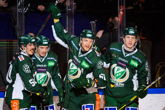 Bläddra bland fler bilder av Ishockey, SHL, semifinal 5, Färjestad - Djurgården