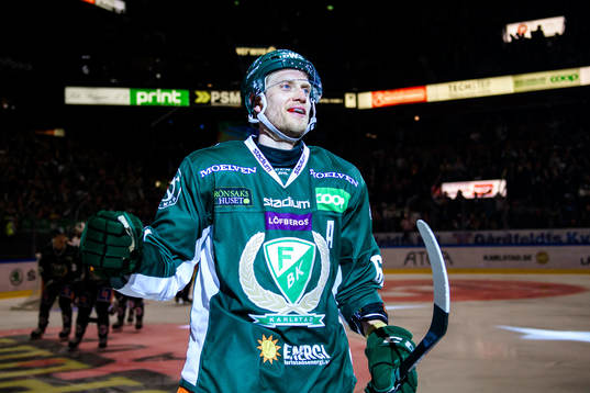 Färjestads Johan Ryno jublar