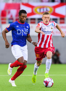 Sam Adekugbe of Vålerenga and Marcus Holmgren Pedersen of