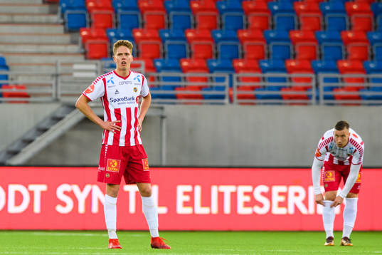 Onni Johannes Simonpoika Valakari of Tromsø looks dejected
