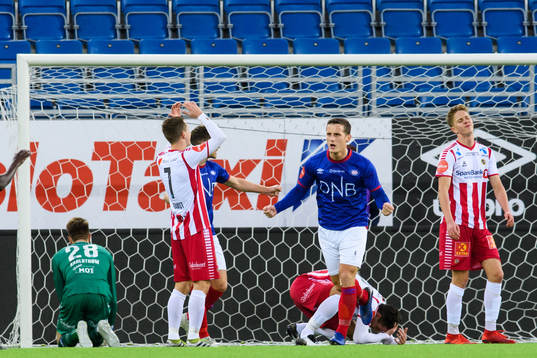 Herolind Shala of Vålerenga celebrates