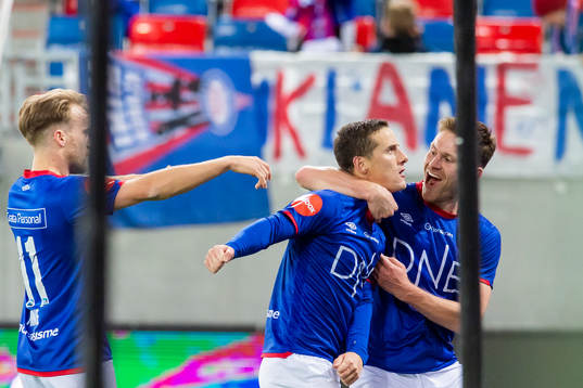 Herolind Shala of Vålerenga celebrates