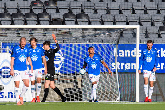 Ruben Gabrielsen of Molde looks dejected
