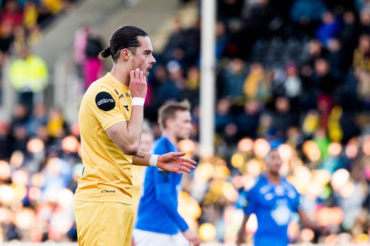 Amor Layoni of Bodø/Glimt looks dejected