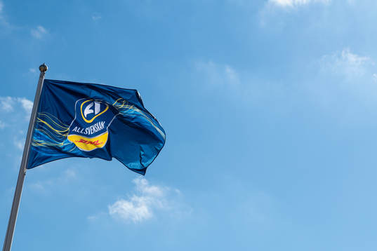 Flagga med Allsvenskans logga