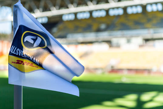 Hörnflagga med Allsvenskans logga